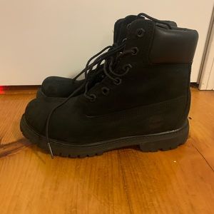 Black timberland boots